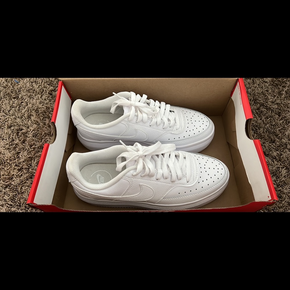 Nike Court Vision